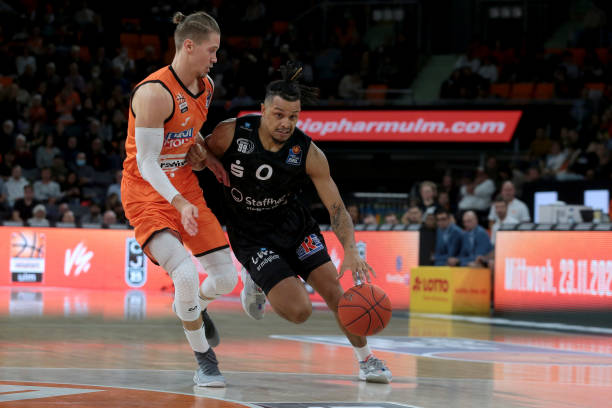 甚至被冠以 甚至被冠以